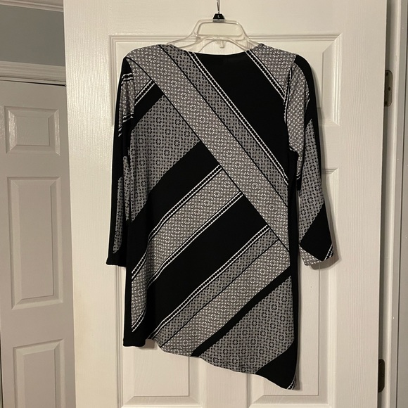Susan Graver Geometric Print Asymmetric Blouse - Picture 9 of 14